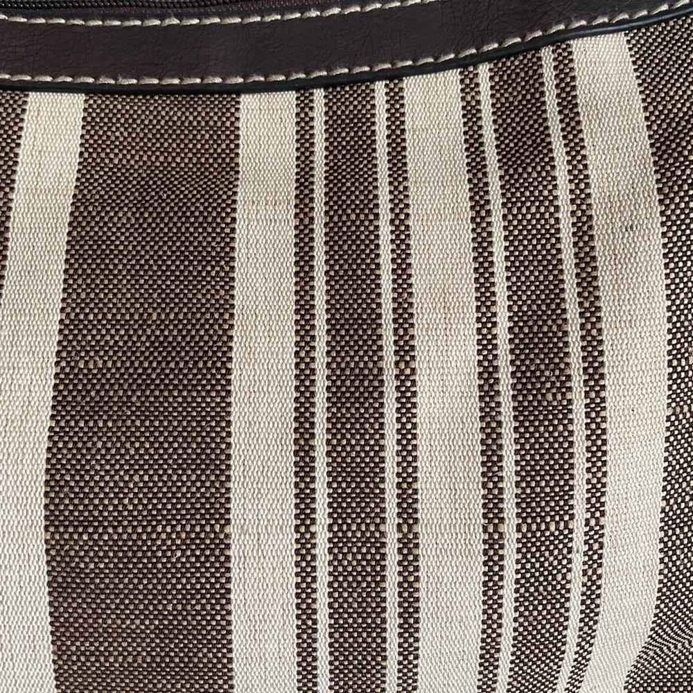 Fossil Striped Knit Shoulder Bag Purse Boho Hipster. - Picture 2 of 7